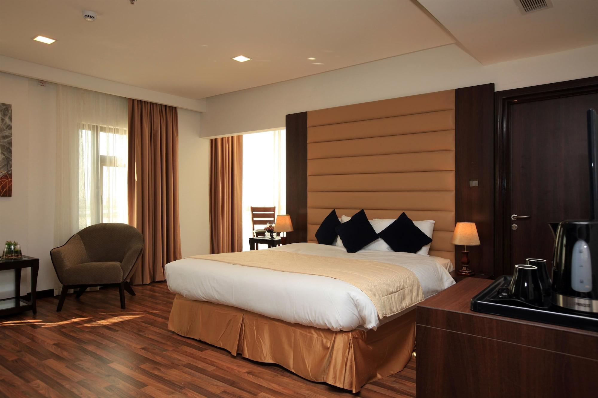 Golden Tulip Al Khobar Suites Bagian luar foto