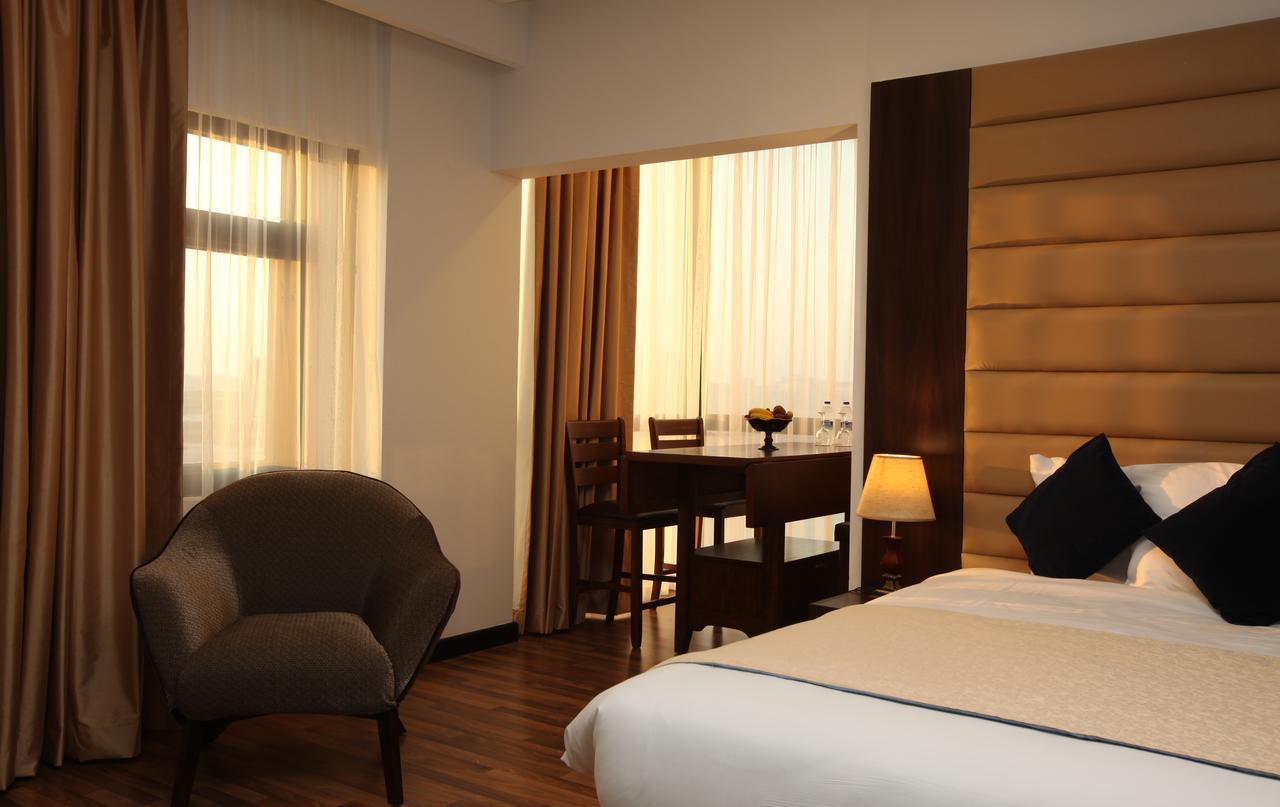 Golden Tulip Al Khobar Suites Bagian luar foto