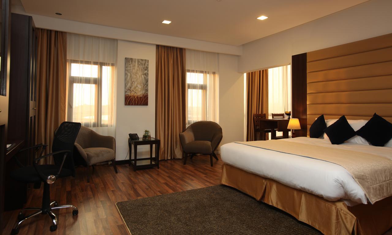 Golden Tulip Al Khobar Suites Bagian luar foto